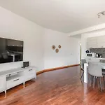 Lägenhet Con Terrazzo Vistalago