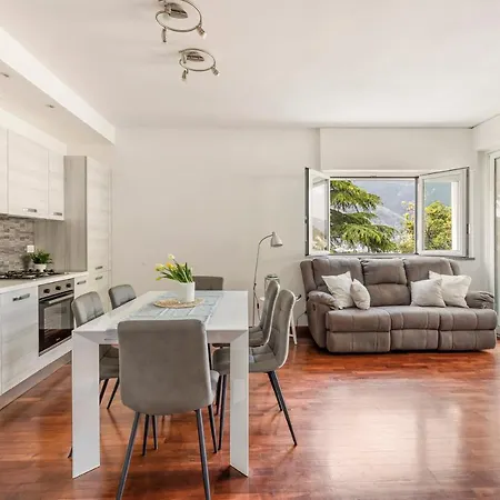 Con Terrazzo Vistalago Lägenhet Blevio