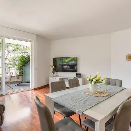 Lägenhet Con Terrazzo Vistalago *