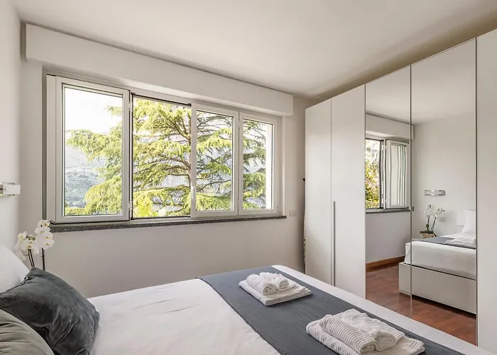 Con Terrazzo Vistalago