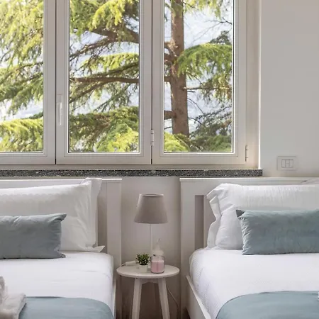 Con Terrazzo Vistalago شقة *