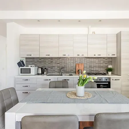 Con Terrazzo Vistalago * بْليفيو